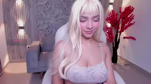 Anahi Curlie online show from 02/13/25, 03:29