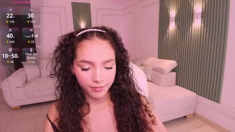 Snapshot of anahi_curlie1 chatting on 04/08/26, 03:06 Anahi Curlie online show from 04/08/26, 03:06