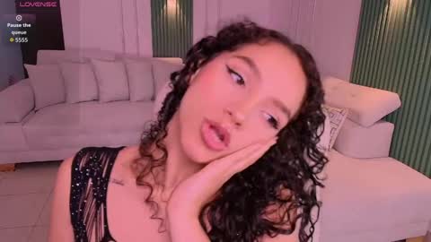 Snapshot of anahi_curlie1 chatting on 04/11/26, 03:22 Anahi Curlie online show from 04/11/26, 03:22