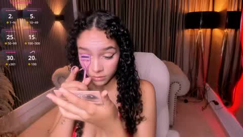 Snapshot of anahi_curlie1 chatting on 04/29/26, 10:41 Anahi Curlie online show from 04/29/26, 10:41