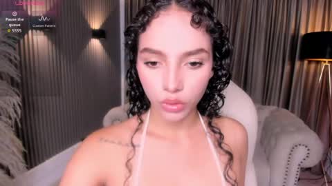 Snapshot of anahi_curlie1 chatting on 05/02/26, 10:53 Anahi Curlie online show from 05/02/26, 10:53