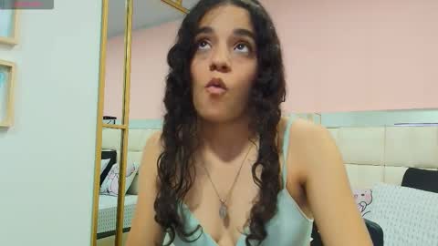 Anahi  online show from 02/20/26, 07:03