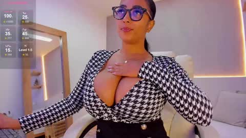 Ana online show from 01/07/25, 01:24