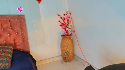 Anahi online show from 02/18/25, 03:32