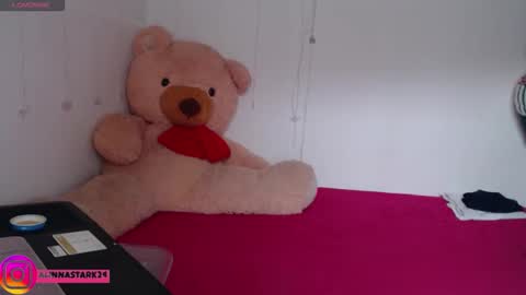 Snapshot of anahibrowns95 chatting on 10/01/25, 07:09 Anahi Browns online show from 10/01/25, 07:09