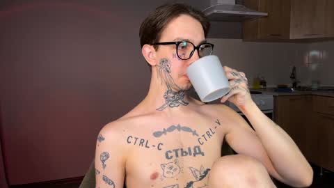 Snapshot of anahori_simon chatting on 12/23/24, 06:16 simon online show from 12/23/24, 06:16