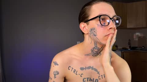 Snapshot of anahori_simon chatting on 12/25/24, 04:32 simon online show from 12/25/24, 04:32