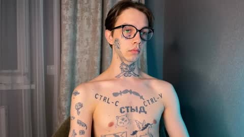 Snapshot of anahori_simon chatting on 02/04/25, 08:49 simon online show from 02/04/25, 08:49