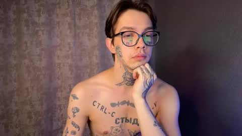 Snapshot of anahori_simon chatting on 02/11/25, 01:31 simon online show from 02/11/25, 01:31