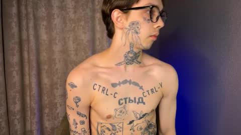 Snapshot of anahori_simon chatting on 02/18/25, 08:58 simon online show from 02/18/25, 08:58