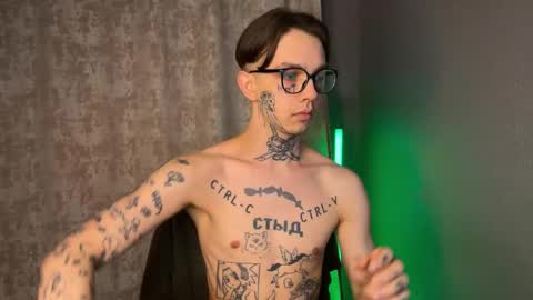 Snapshot of anahori_simon chatting on 03/01/25, 06:11 simon online show from 03/01/25, 06:11