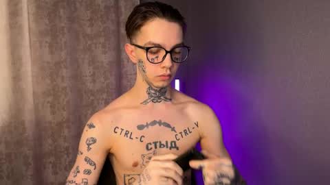 Snapshot of anahori_simon chatting on 03/05/25, 12:22 simon online show from 03/05/25, 12:22