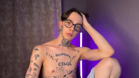 Snapshot of anahori_simon chatting on 03/05/25, 08:42 simon online show from 03/05/25, 08:42