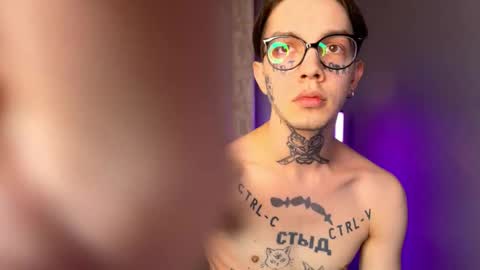 Snapshot of anahori_simon chatting on 03/08/25, 10:13 simon online show from 03/08/25, 10:13