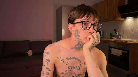 Snapshot of anahori_simon chatting on 10/12/25, 08:30 simon online show from 10/12/25, 08:30