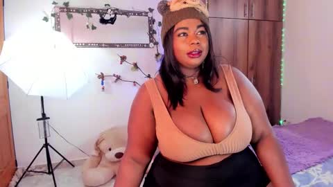 Snapshot of anai_valentinex chatting on 03/10/26, 05:07 anai_valentinex online show from 03/10/26, 05:07