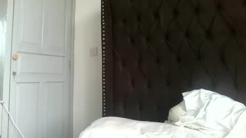 Snapshot of anais_123 chatting on 01/09/25, 06:48 anais_123 online show from 01/09/25, 06:48
