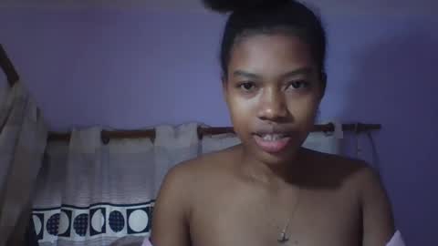 Snapshot of anaissa23 chatting on 07/26/26, 10:00 anaissa23 online show from 07/26/26, 10:00