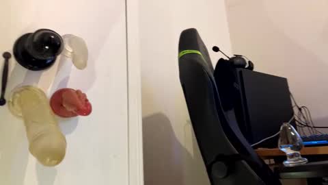 Snapshot of analass_ chatting on 09/22/25, 10:28 analass_ online show from 09/22/25, 10:28