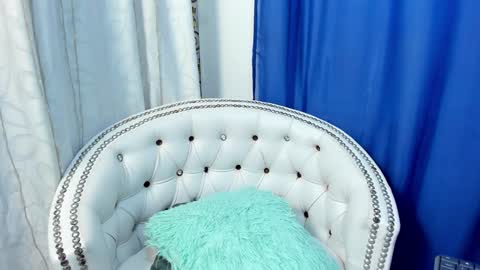 analia18  online show from 01/09/25, 12:30