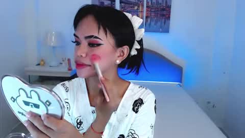 Snapshot of analisa30 chatting on 10/12/25, 04:50 analisa online show from 10/12/25, 04:50