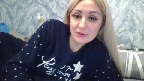 analqueen2024 online show from 02/17/25, 04:26