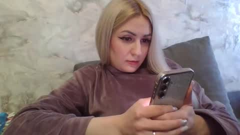 analqueen2024 online show from 03/01/25, 12:56