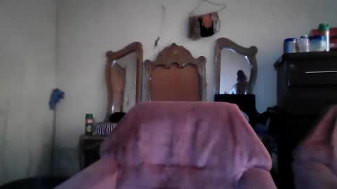 Snapshot of analslut1987 chatting on 01/23/25, 03:48 analslut1987 online show from 01/23/25, 03:48