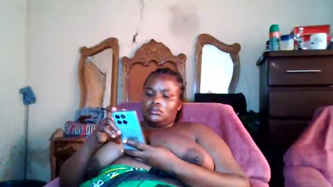 Snapshot of analslut1987 chatting on 02/03/25, 05:40 analslut1987 online show from 02/03/25, 05:40