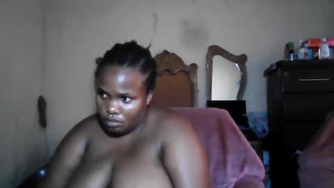 Snapshot of analslut1987 chatting on 02/18/25, 03:43 analslut1987 online show from 02/18/25, 03:43