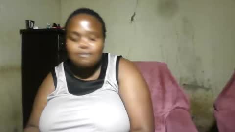 Snapshot of analslut1987 chatting on 09/21/25, 04:08 analslut1987 online show from 09/21/25, 04:08