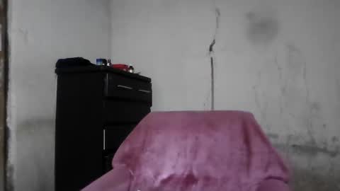 Snapshot of analslut1987 chatting on 10/12/25, 02:21 analslut1987 online show from 10/12/25, 02:21