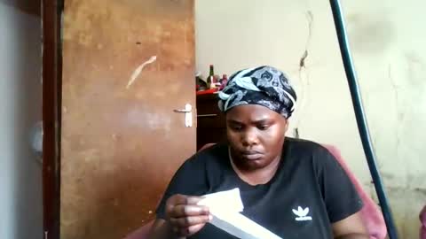 Snapshot of analslut1987 chatting on 11/11/25, 09:20 analslut1987 online show from 11/11/25, 09:20