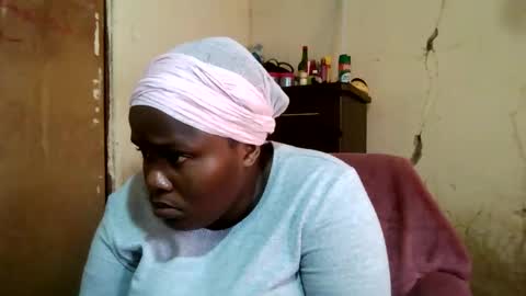 Snapshot of analslut1987 chatting on 11/18/25, 09:25 analslut1987 online show from 11/18/25, 09:25