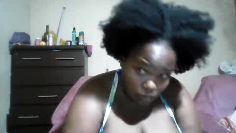 Snapshot of analslut1987 chatting on 03/31/26, 03:52 analslut1987 online show from 03/31/26, 03:52