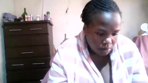 Snapshot of analslut1987 chatting on 04/25/26, 06:38 analslut1987 online show from 04/25/26, 06:38