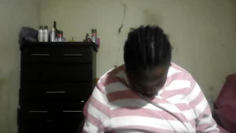 Snapshot of analslut1987 chatting on 05/23/26, 03:23 analslut1987 online show from 05/23/26, 03:23