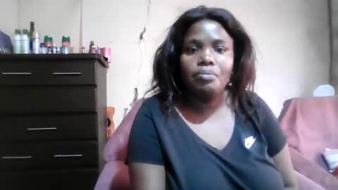 Snapshot of analslut1987 chatting on 05/25/26, 06:19 analslut1987 online show from 05/25/26, 06:19