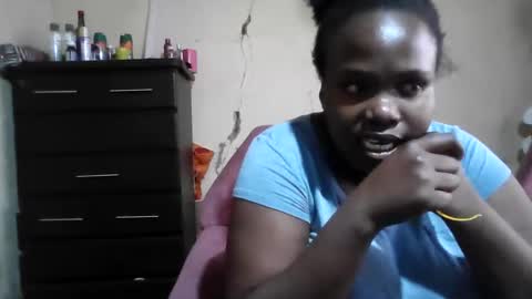 Snapshot of analslut1987 chatting on 06/05/26, 01:39 analslut1987 online show from 06/05/26, 01:39