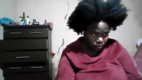 Snapshot of analslut1987 chatting on 06/26/26, 04:06 analslut1987 online show from 06/26/26, 04:06