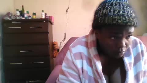 Snapshot of analslut1987 chatting on 07/07/26, 07:23 analslut1987 online show from 07/07/26, 07:23