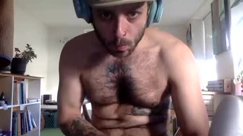 Snapshot of analslutfornow chatting on 06/08/26, 01:44 analslutfornow online show from 06/08/26, 01:44