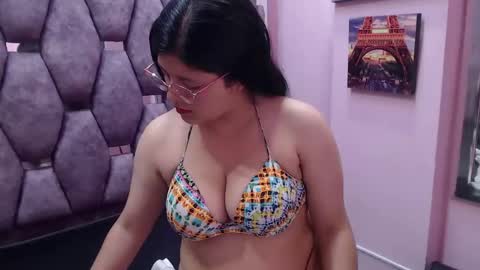 Snapshot of analybigboobs chatting on 01/09/25, 03:04 catherin owen online show from 01/09/25, 03:04