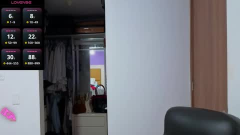 Ana online show from 04/29/26, 10:49