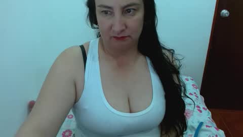 Snapshot of anamaria288 chatting on 03/31/26, 01:18 anamaria288 online show from 03/31/26, 01:18