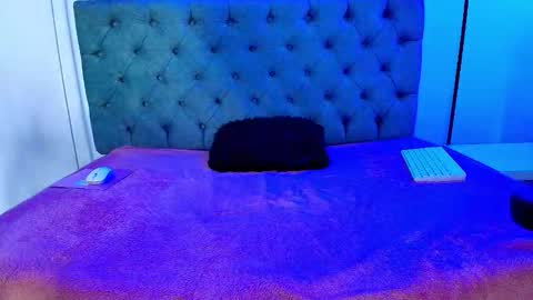  Ana Maria  online show from 11/08/25, 07:56