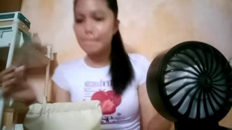 Snapshot of anamarx chatting on 04/27/26, 06:00 Mia online show from 04/27/26, 06:00