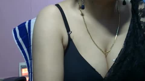anamika794088 online show from 12/17/24, 04:11