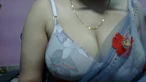 anamika794088 online show from 02/22/25, 11:46