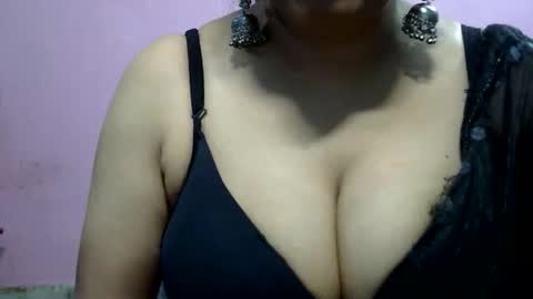 anamika794088 online show from 09/20/25, 12:06